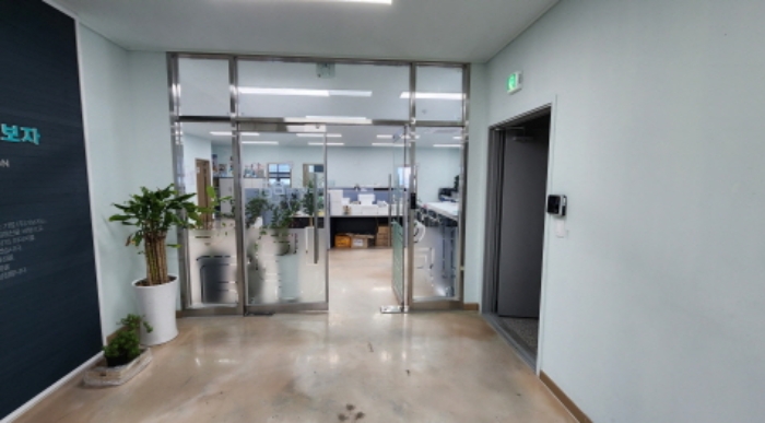 목록2 2층 사무실  