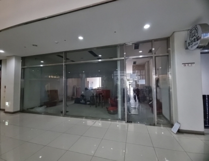 목적호실(건물내측)