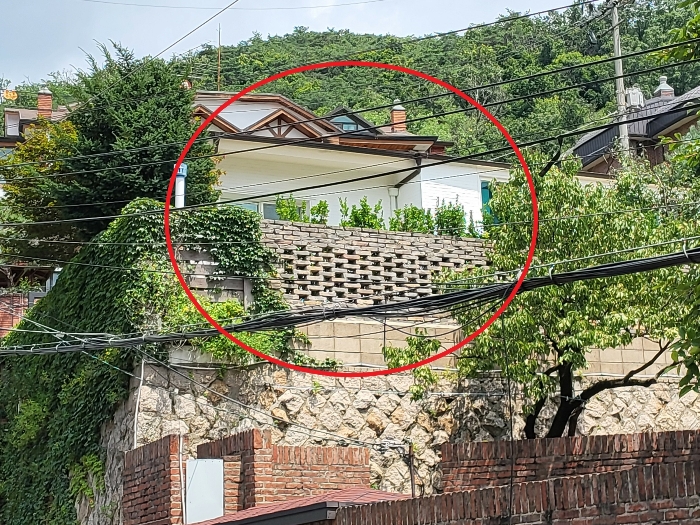 본건소재 건물전경(남측)