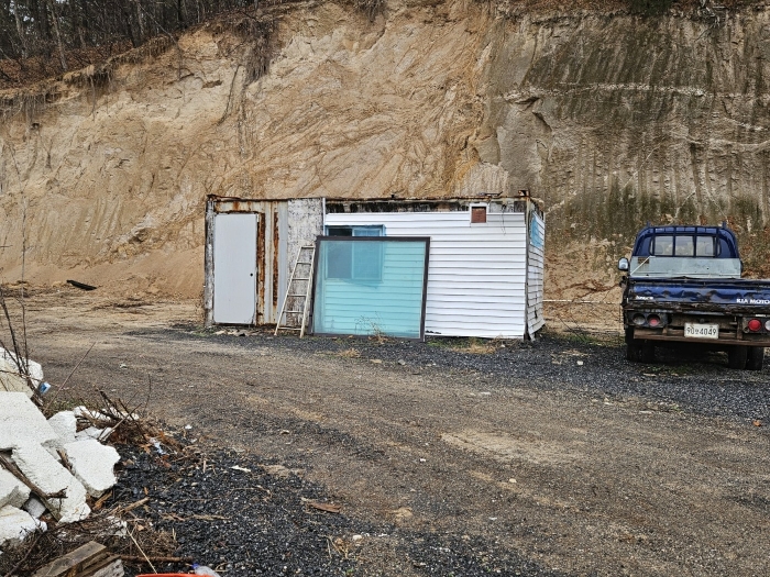 기호1 지상 적치물