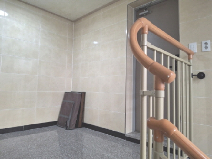 5층 제시외 건물(계단실) 모습