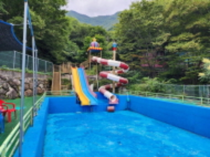 제시외 콘크리트 구조 수영장 전경.(2번)