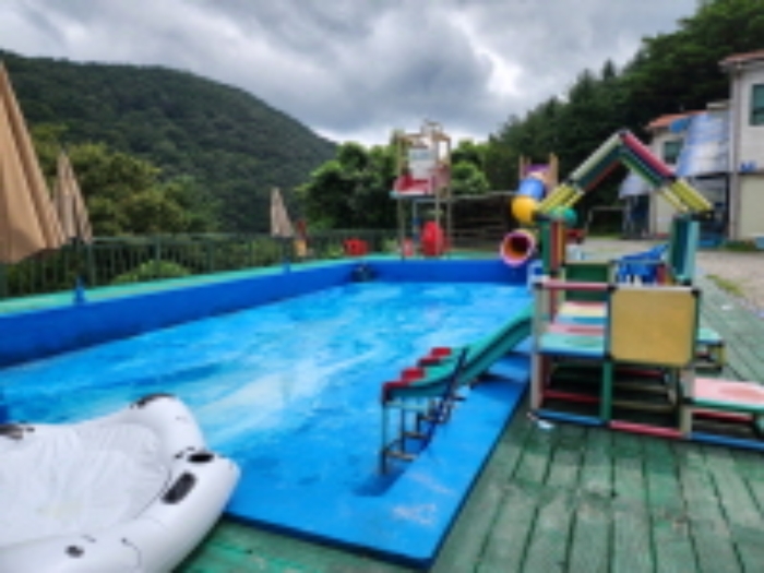 제시외 콘크리트 구조 수영장 전경.(1번)