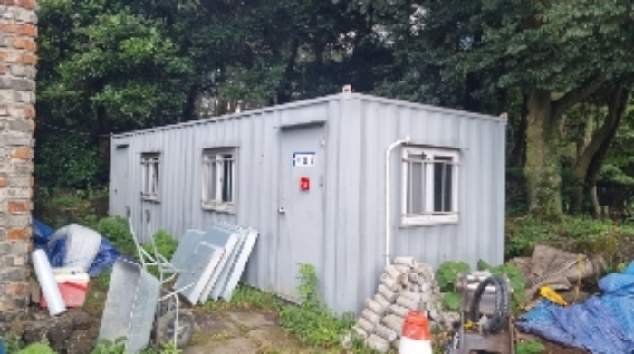 소재지1(송당리 2610) 지상에 소재한 이동식 컨테이너