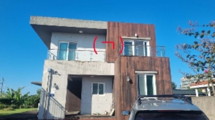 소재지2(서호동 680) 지상에 소재한 제시외 건물(ㄱ)