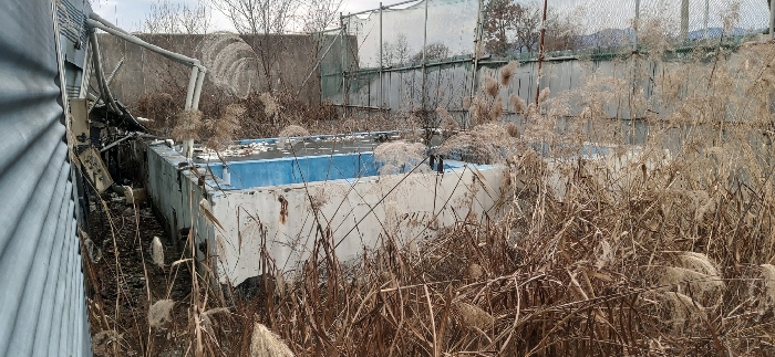 [ 제시외건물(ㄷ) ]