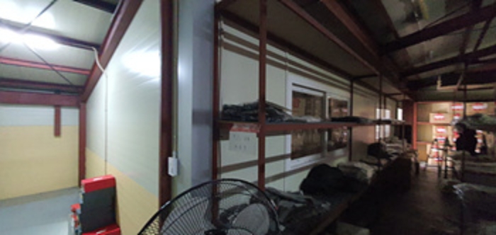 제시외 건물- 창고 내부(2층)
