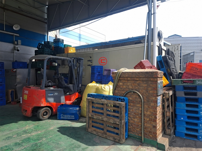 [ 제시외물건(ㄷ) 전경 ]