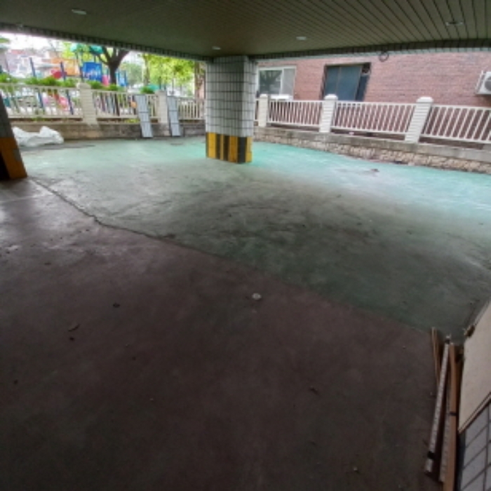 지상1층 주차장