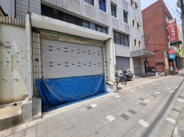 목록2. 주차장입구(폐쇄되어 있음)