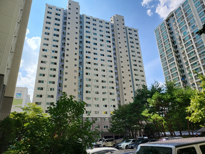 본건 103동 전경 및 후면