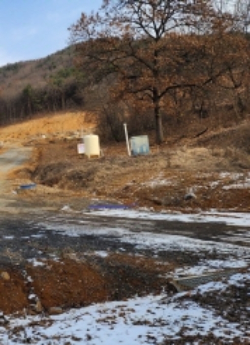 본건 5 제시외 LPG탱크통, 정화조