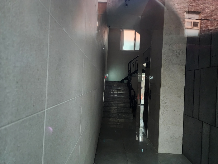 다가구주택 1층 현관