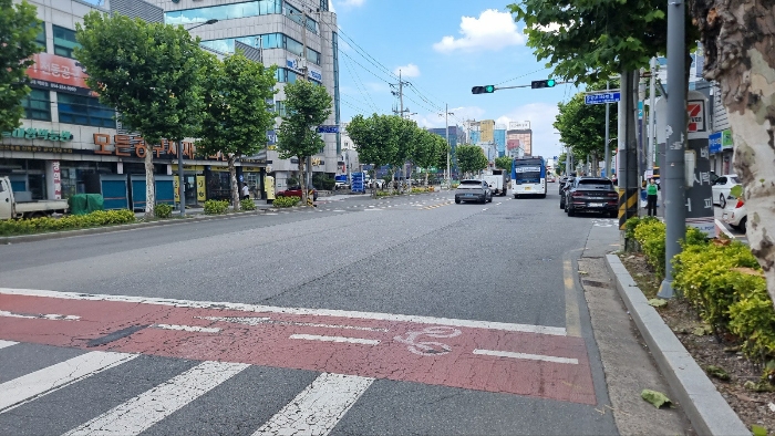 [본건 북측 부근일대 전경]