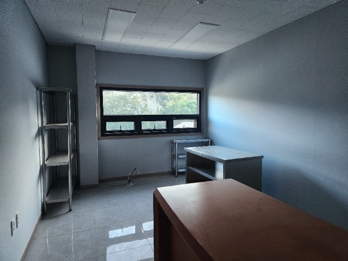 제시 외 건물(ㄱ) 2층