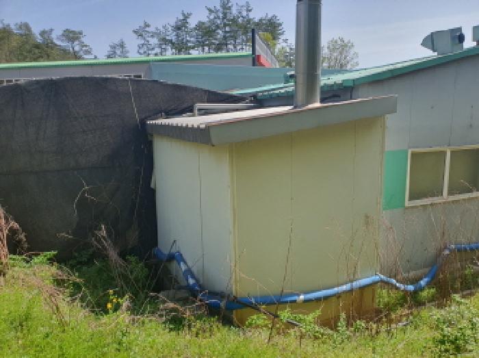 부동산표시 1번지상 제시외 건물(보일러실)전경