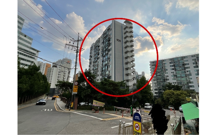 본건 소재 아파트 북동측에서 촬영