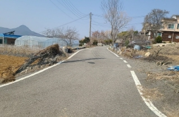 목록 8 도로와 주택 전경