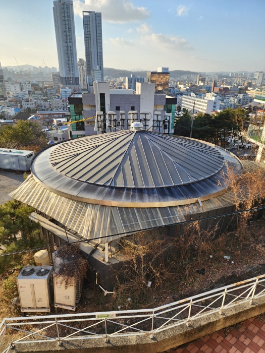 일련번호 (2) 건물 전경