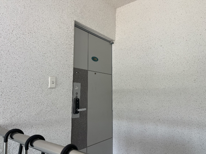 기호(15) 출입문