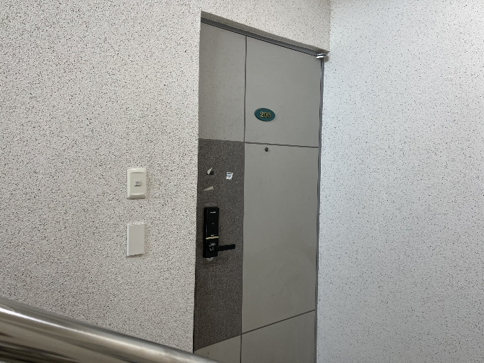 기호(11) 출입문