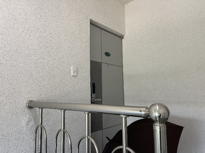 기호(19) 출입문