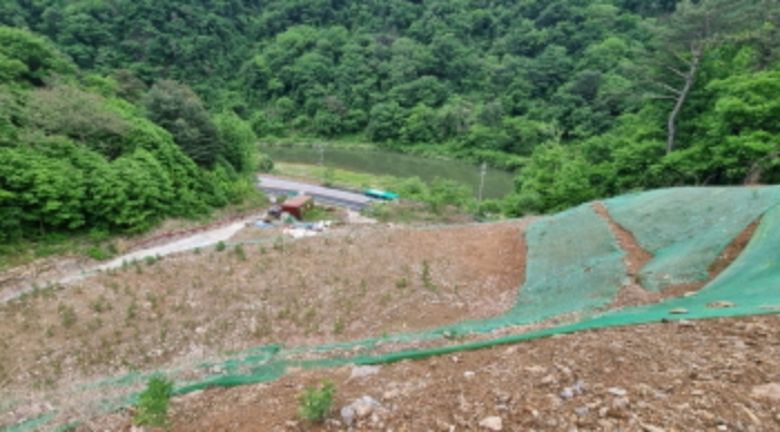 목록 1. 토지(두번 째 위쪽에서 아래쪽을 본 모습)