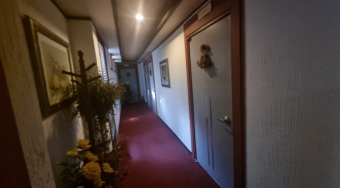 목록 2. 건물의 2층 