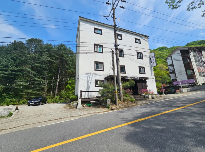 기호(나)건물 전경