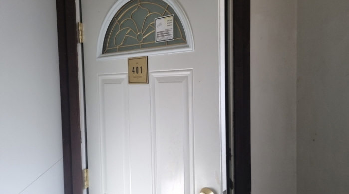 목록 3. 건물 중 401호 현관