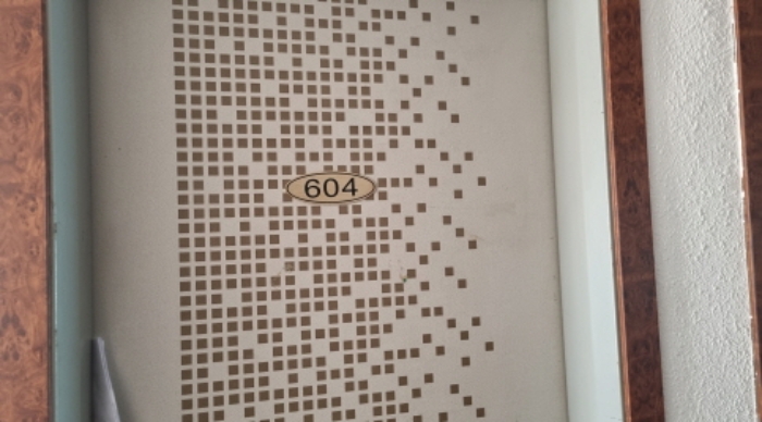 목록 1. 건물 중 5층 604호 현관