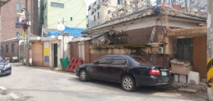 목록1. 및 위 지상 제시외 건물