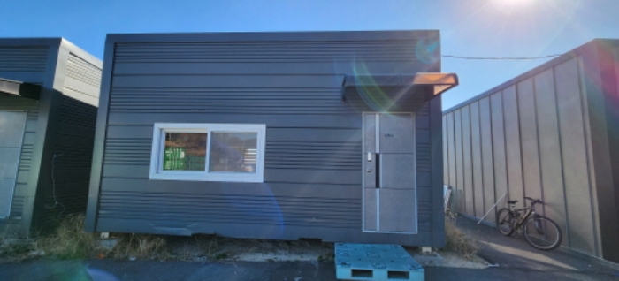 목록1 소재 제시외7 컨테이너 전경