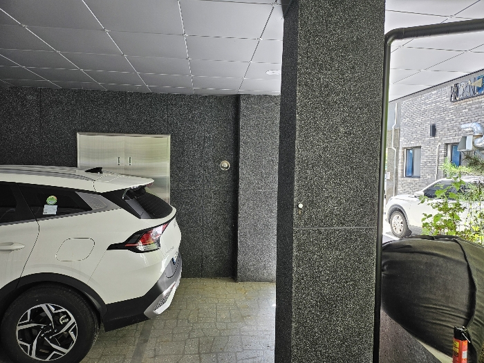 본 건물 1층 주위환경