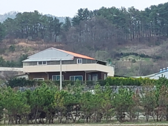 목록3 제시외 건물2(2층 창고)