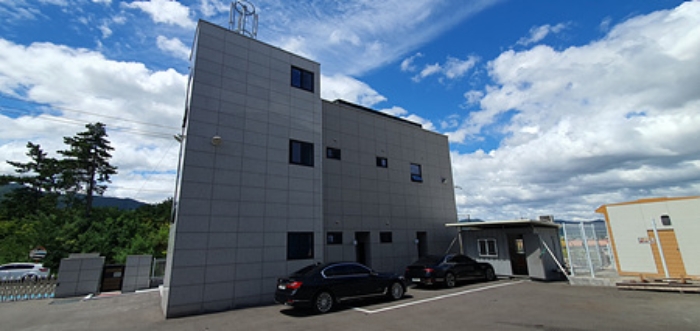 기호 2 제시 건물- 부속건물 사무실