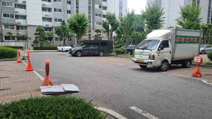 본건이 속한 단지내 지상 주차장