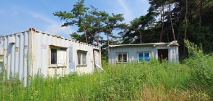 기호9 토지 지상에 컨테이너 2동