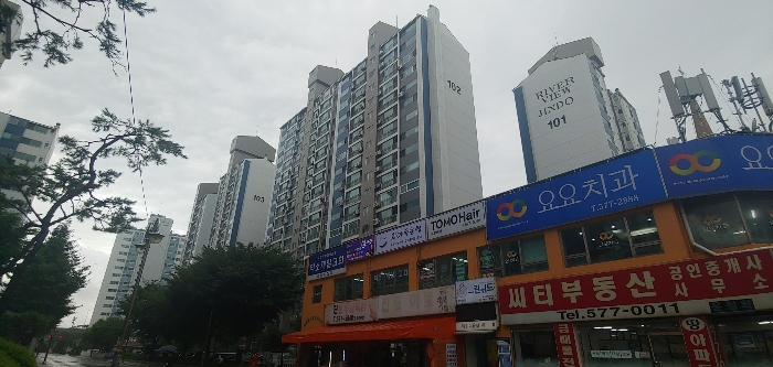 [102동 전경]
