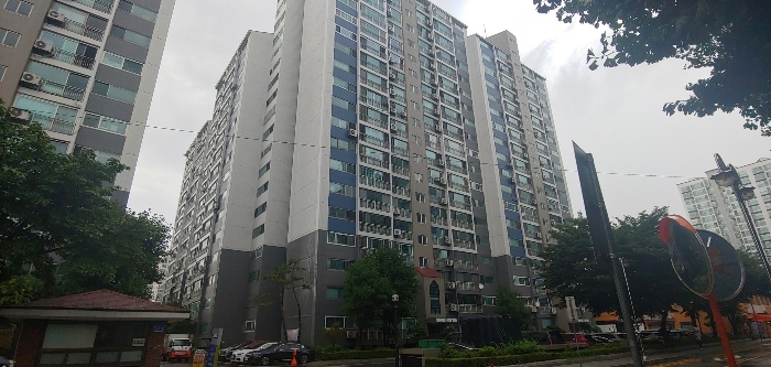 [102동 전경]