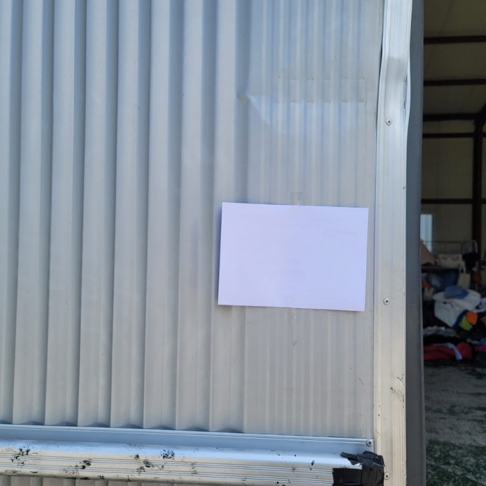 안내문 부착 전경