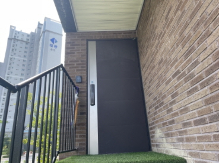 제시외 건물출입문