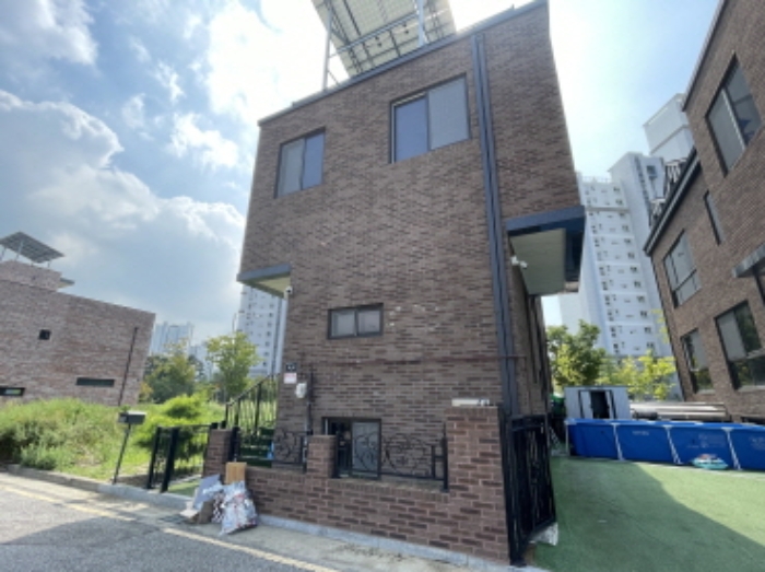 제시외 건물의 전경