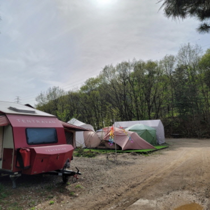 목록1 토지 및 제시외 텐트 전경