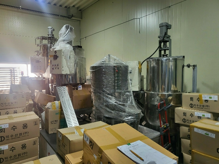 구성부분이 분리포장된 기계기구(기호(2),(16),(19)등)-기호(라) 1층 소재