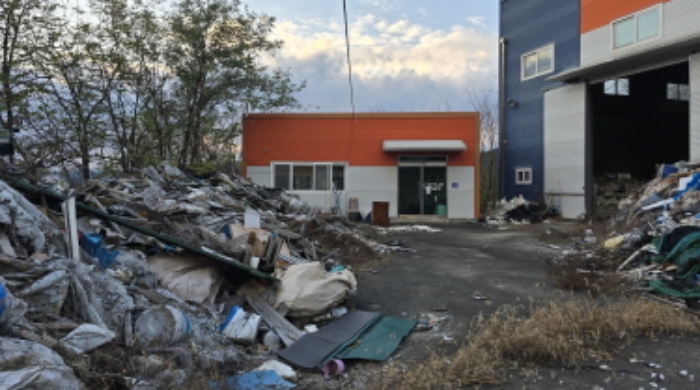 경북 칠곡군 왜관읍 낙사닐 481-17. 사무동의 전경