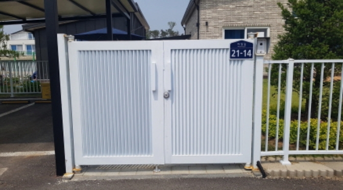 * 목록1. 지상 대문 전경