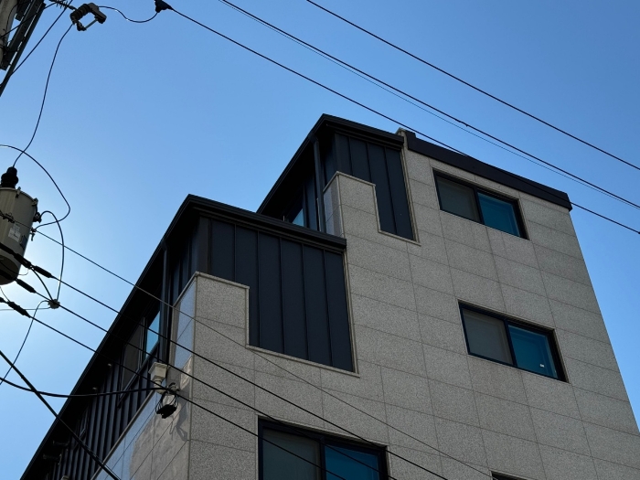 제시외 물건
(기호㉡,㉢)