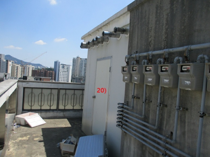 제시외 건물
[기호20)]