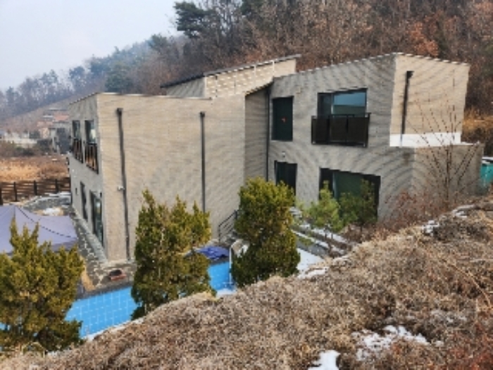 목록3 건물 측면 전경